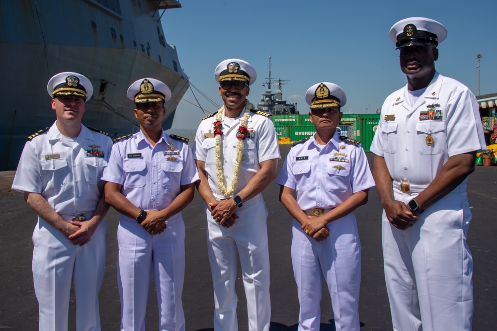 USS Green Bay (LPD 20) Arrives in Surabaya for Exercise Super Garuda Shield 2023