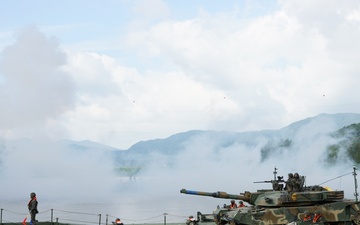 11th Engineers conduct wet-gap training with Republic of Korea counterparts