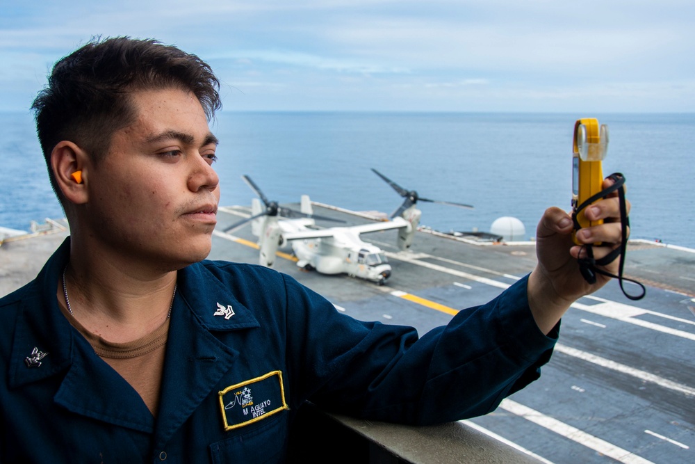 Nimitz Conducts Flight Maintenance