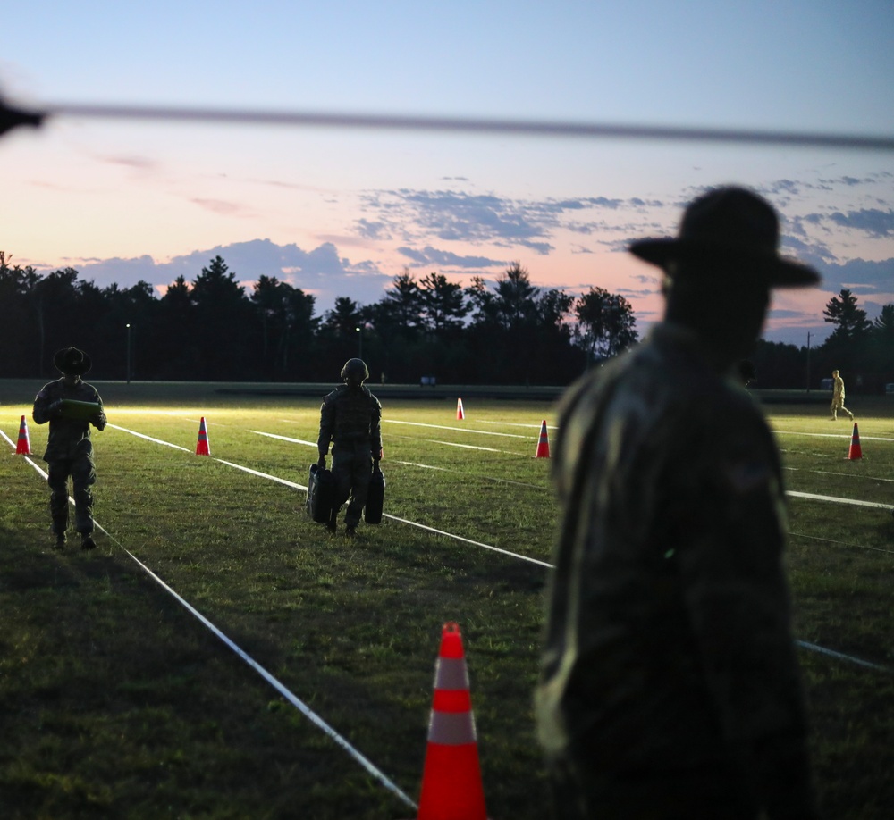 U.S. Army Reserve Best Squad Competitor conduct the EPFA.