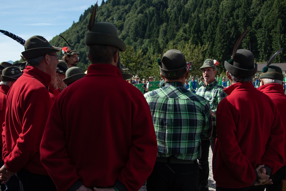 SETAF-AF Soldiers join Italian Alpini and dignitaries at Mount Pasubio WWI commemoration