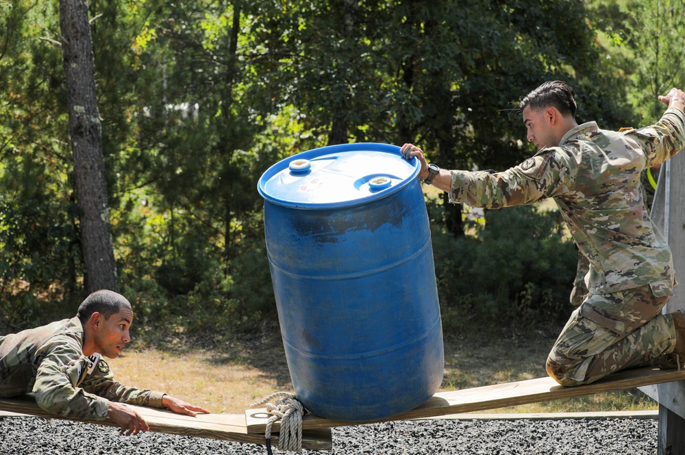 U.S. Army Reserve Best Squad competitors participate in the Squad Leader Reaction