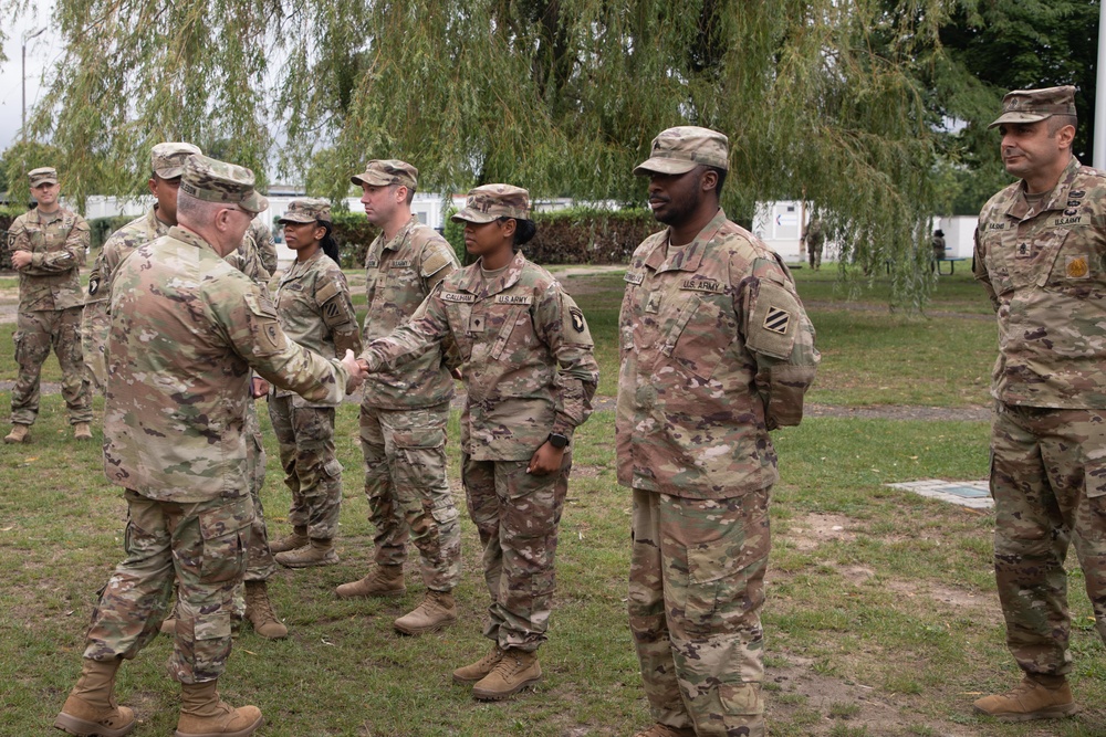 Task Force Provider hosts V Corp’s Deputy Commanding General in Poland