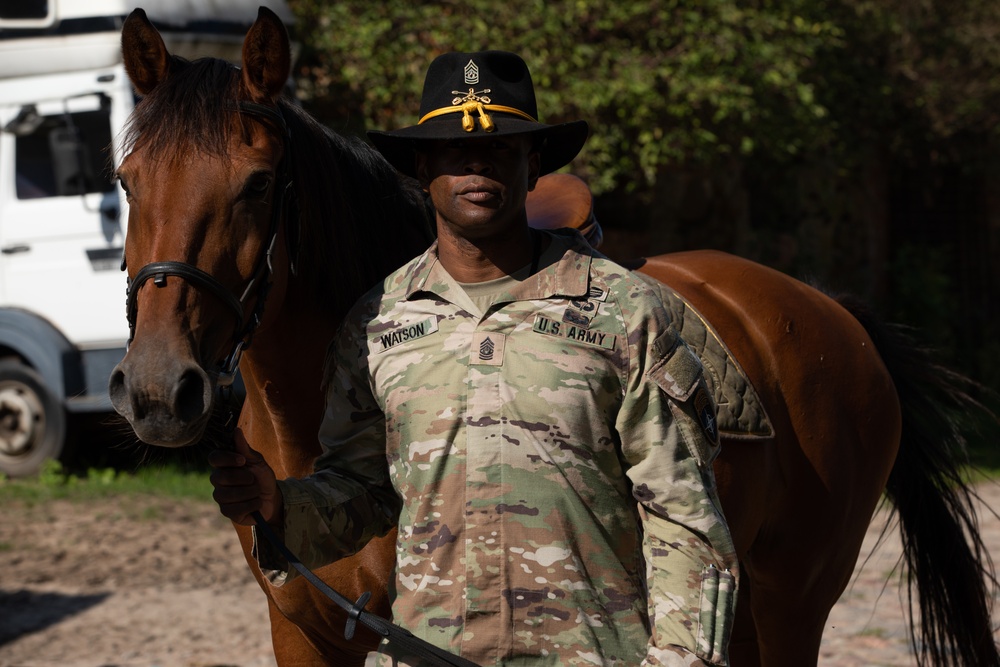 One Last Hussar: 1-9 Cavalry Leadership gets back to equine roots in Poland