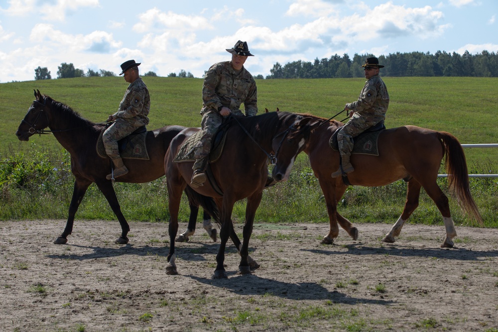 One Last Hussar: 1-9 Cavalry Leadership gets back to equine roots in Poland