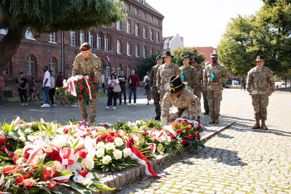 Task Force Ivy Soldiers Participate in Historic Tour of Gdansk