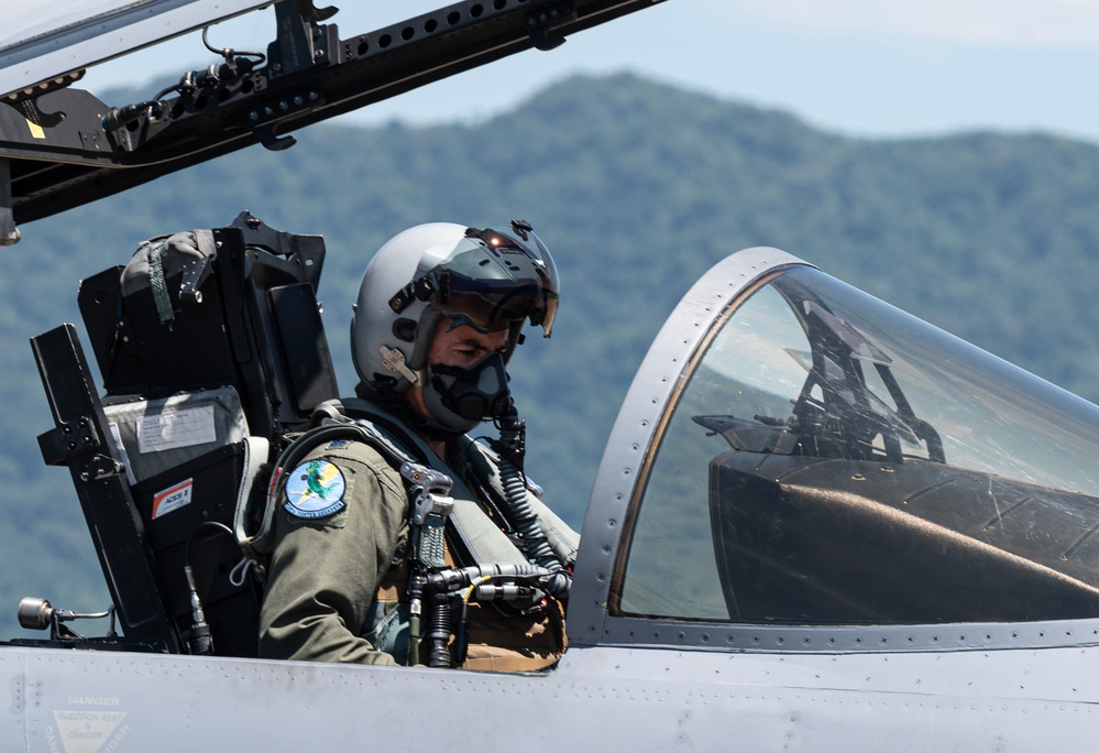 Relampago VIII / ADLA 2023; Maj. Gen. Carlos Fernando Silva Rueda flight with 125th FW