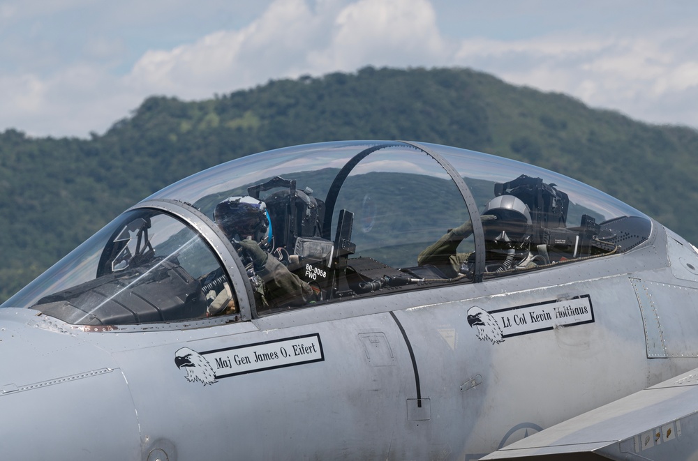 Relampago VIII / ADLA 2023; Maj. Gen. Carlos Fernando Silva Rueda flight with 125th FW