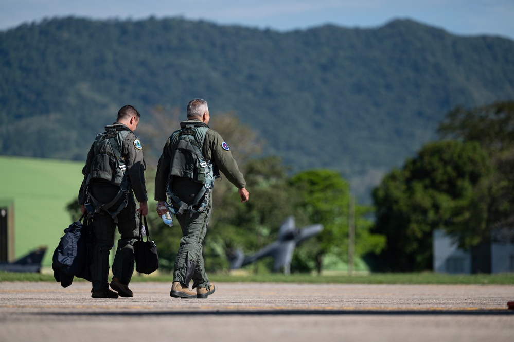 Relampago VIII / ADLA 2023; Maj. Gen. Carlos Fernando Silva Rueda flight with 125th FW