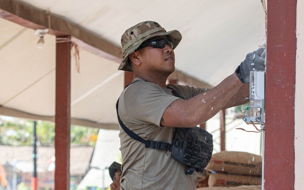 770th Engineers and TNI build a School and Library