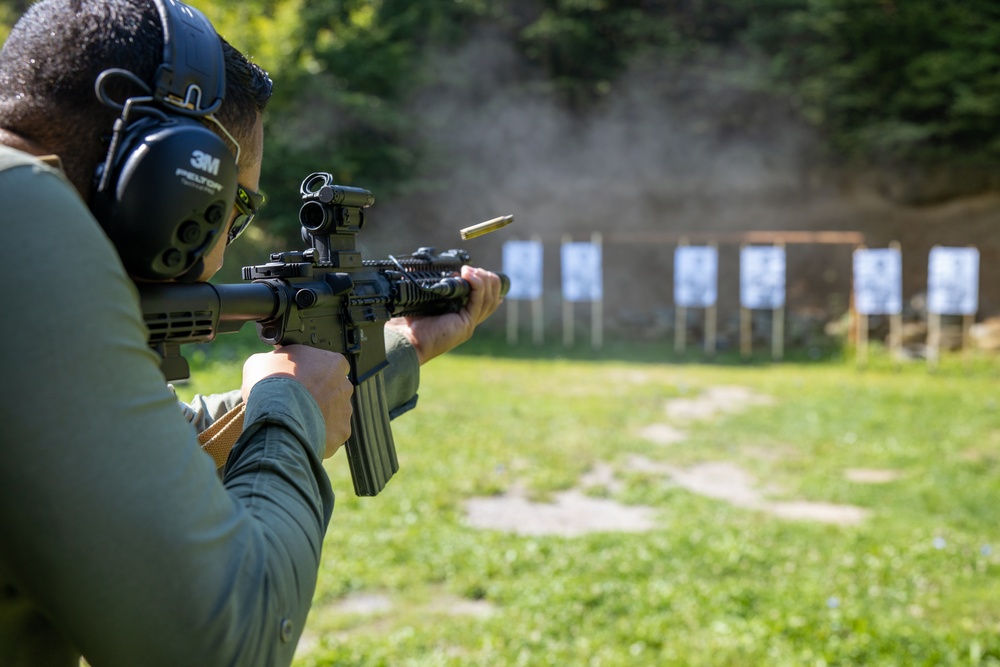 FASTEUR And MCESG 8 Conduct Live-Fire Exercise In Sarajevo