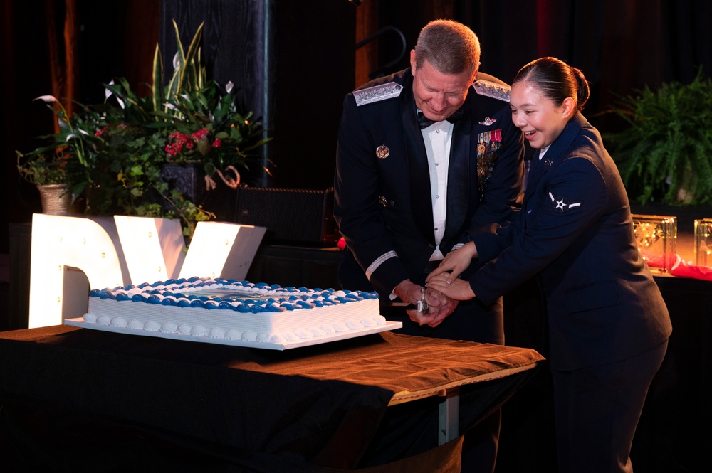 Dyess celebrates Air Force Gala