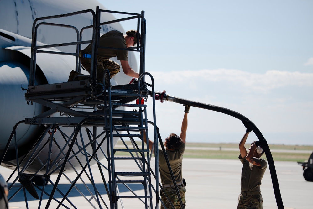 60th AMW Coducts Cargo Movement at Mountain Home AFB