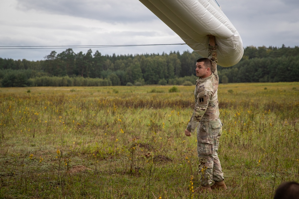 CEMA Soldiers prepare aerostat for launch