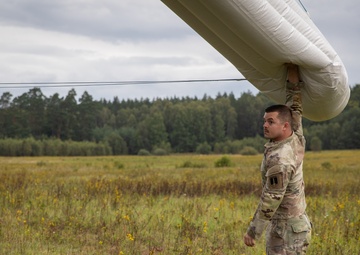 CEMA Soldiers prepare aerostat for launch