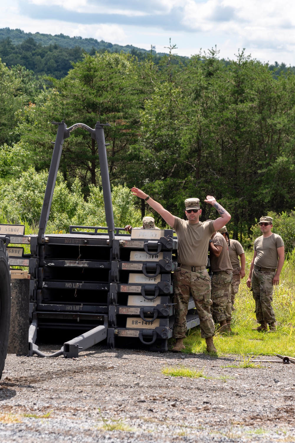 Flat rack stacking