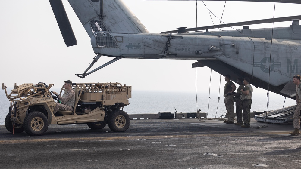 The 26th(SOC) MEU loads LMADIS in preparation for Red Sands