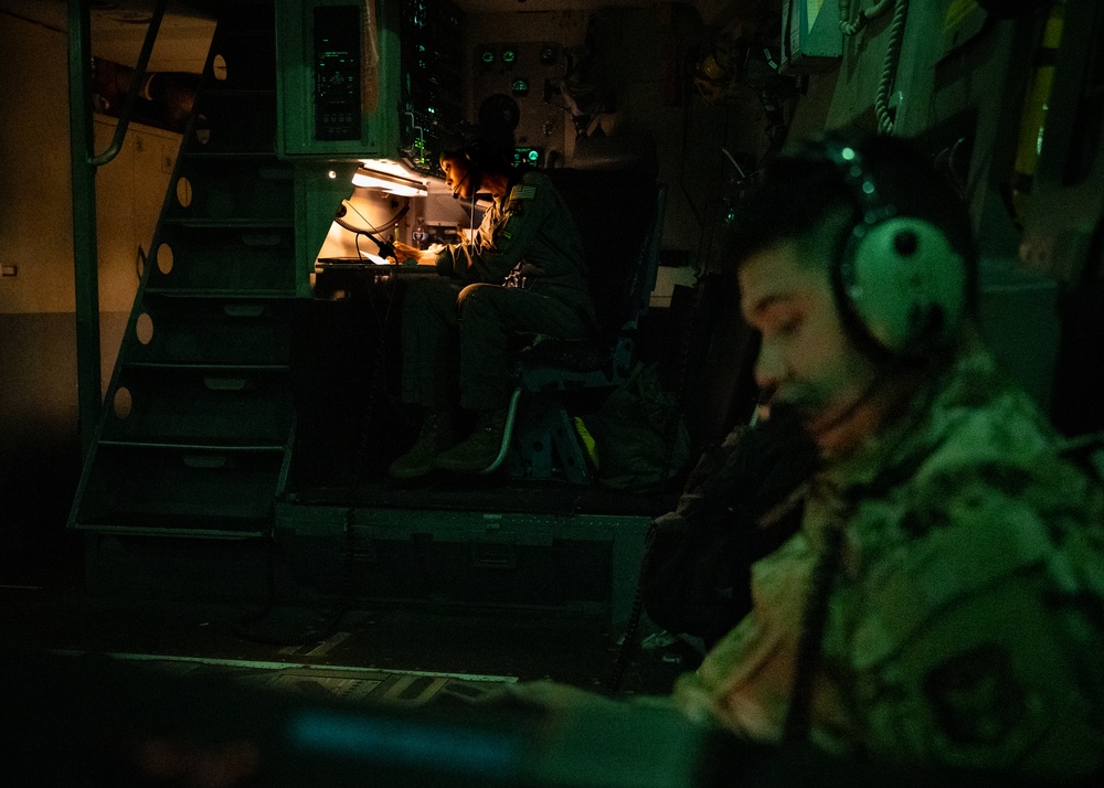 729th Airlift Squadron, Night Operations