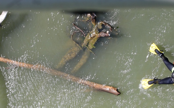 KYEM partners with KSP for Lifesaving Swift Water Hoist Training