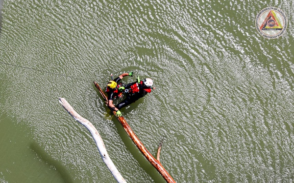 KYEM partners with KSP for Lifesaving Swift Water Hoist Training