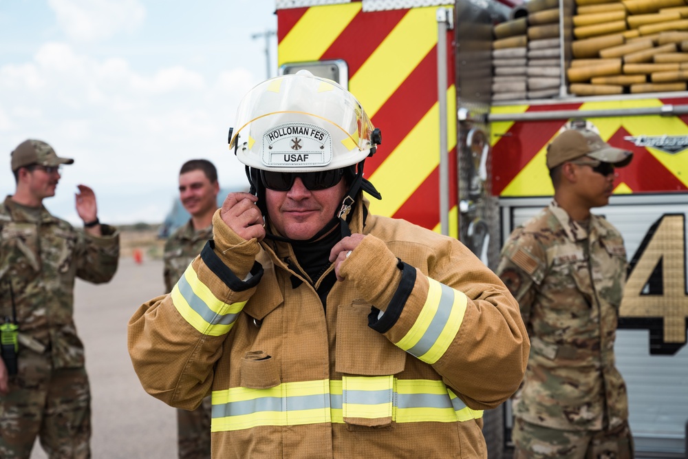 19th AF command chief spends a day with Holloman Airmen