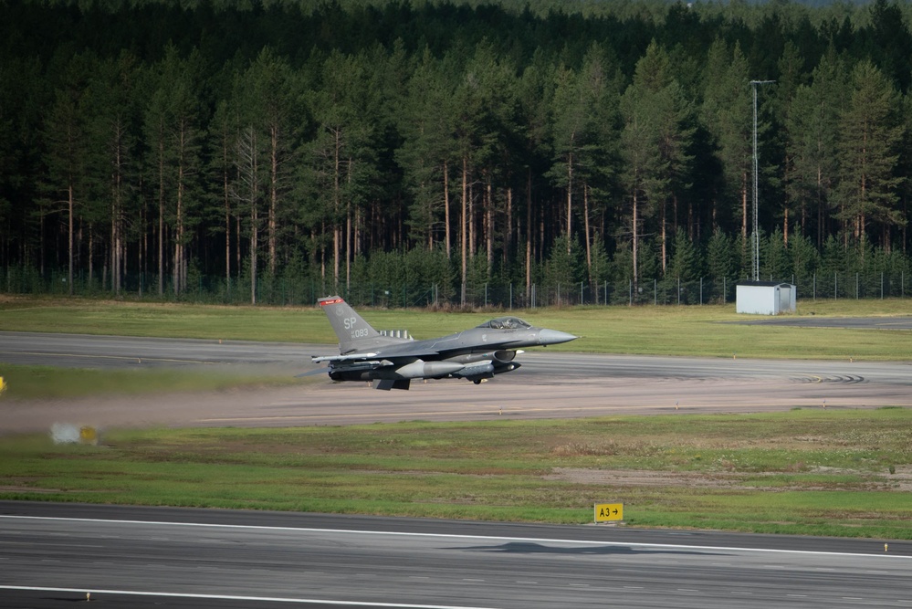 U.S. conducts bilateral training in Sweden