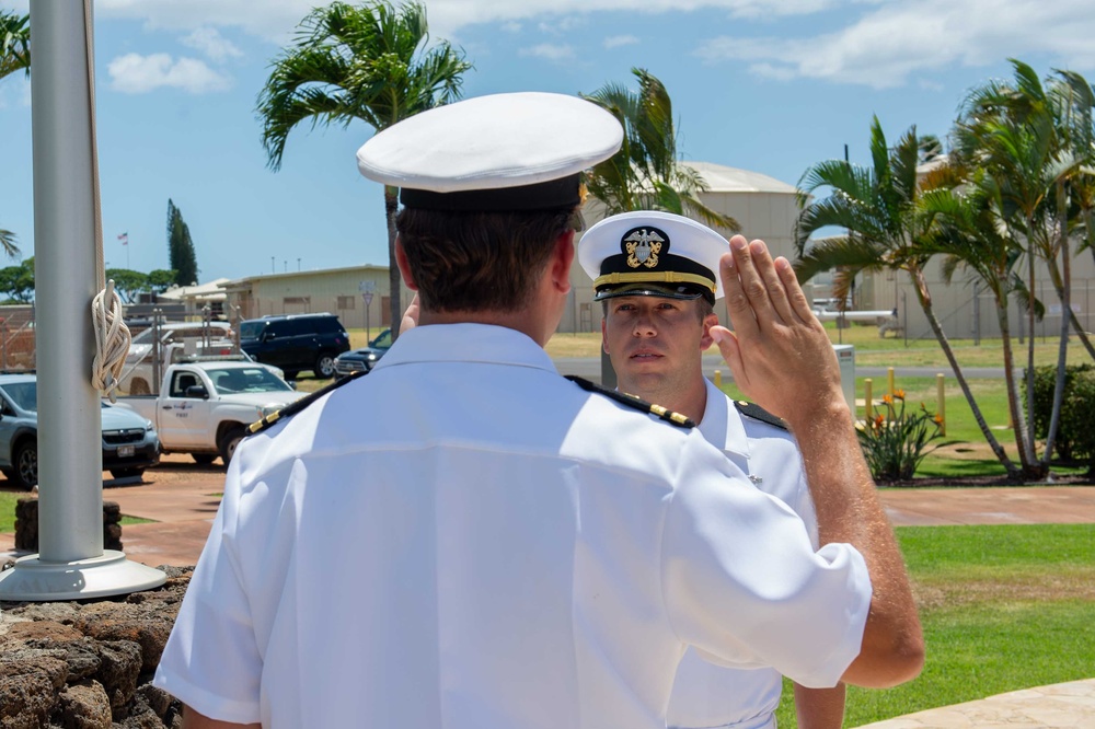 Pacific Missile Range Facility (PMRF), Barking Sands, Holds an advancement ceremony for Lt. j.g. Matthew Thurston.