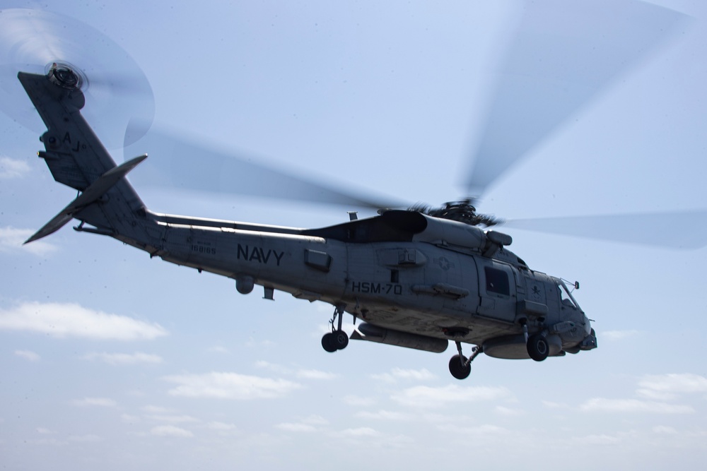 MH-60R Sea Hawk Takeoff