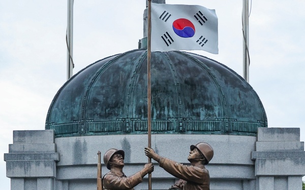 UFS 23: U.S.-ROK Marines Stand Together