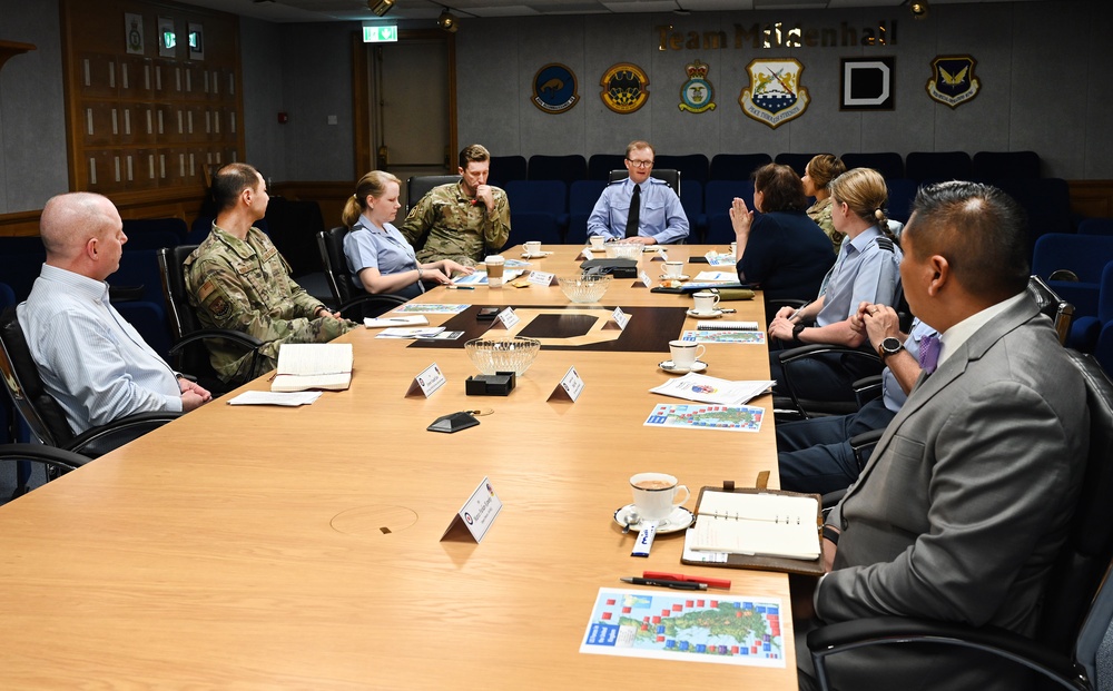 ISTAR visits RAF Mildenhall to give thanks to Airmen for support with RAF RC-135s