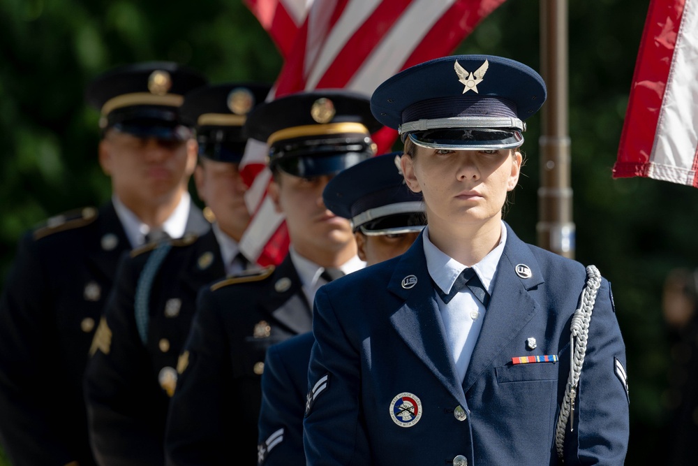 19 unclaimed veterans receive dignified burial