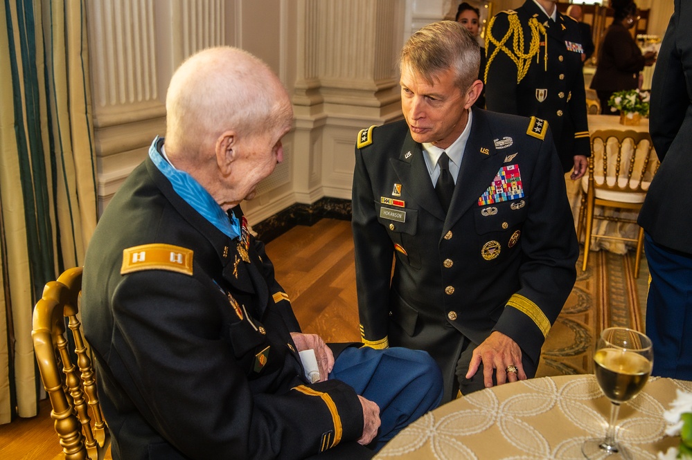 Army Capt. Larry L. Taylor Awarded Medal of Honor