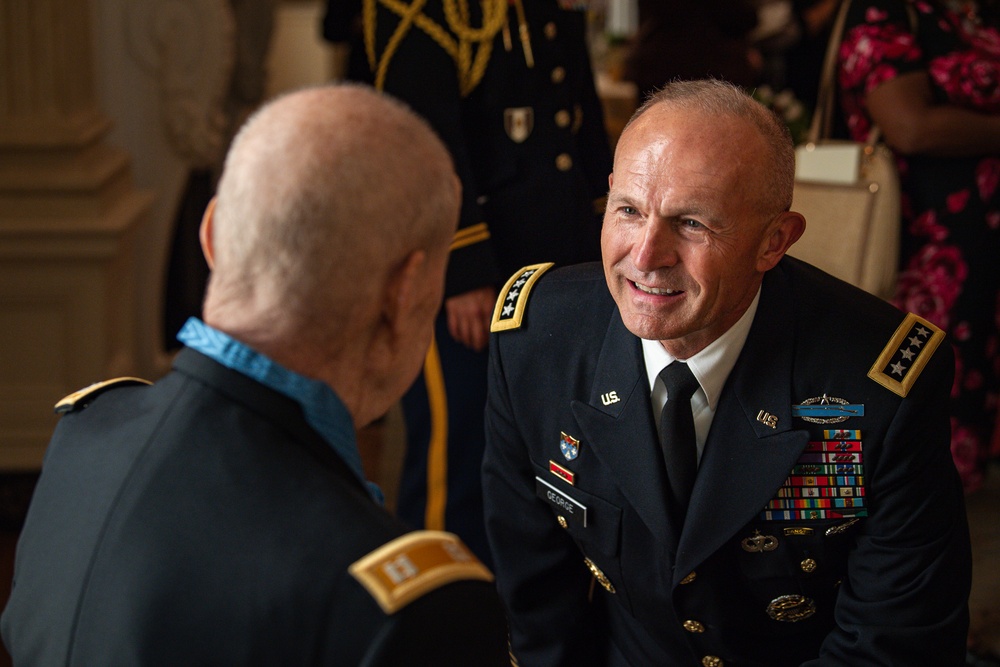 Army Capt. Larry L. Taylor Awarded Medal of Honor