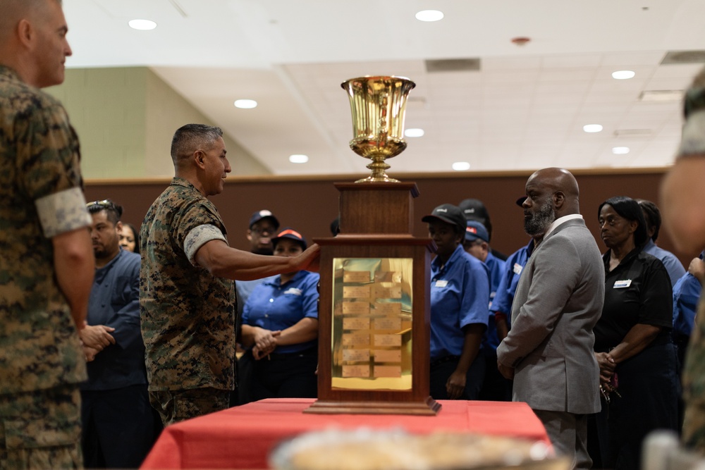 MCAS New River Mess Hall receives the W.P.T. Hill Award