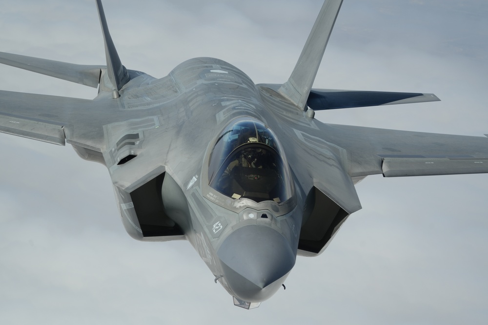 F-35C aerial refueling with the 155th ARW