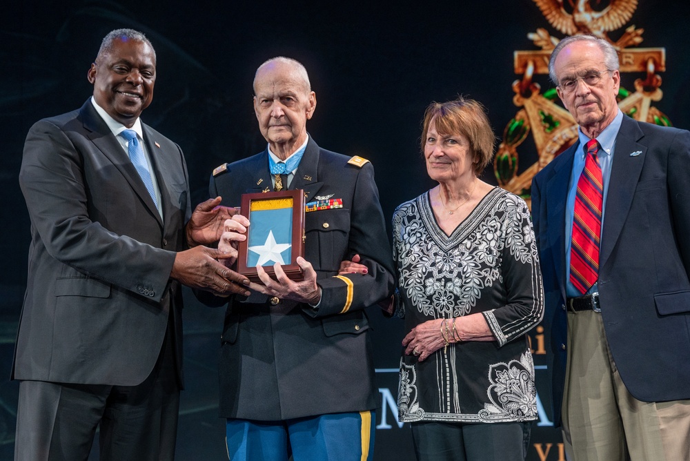 Secretary Austin Attends MOH Hall of Heroes Induction Ceremony