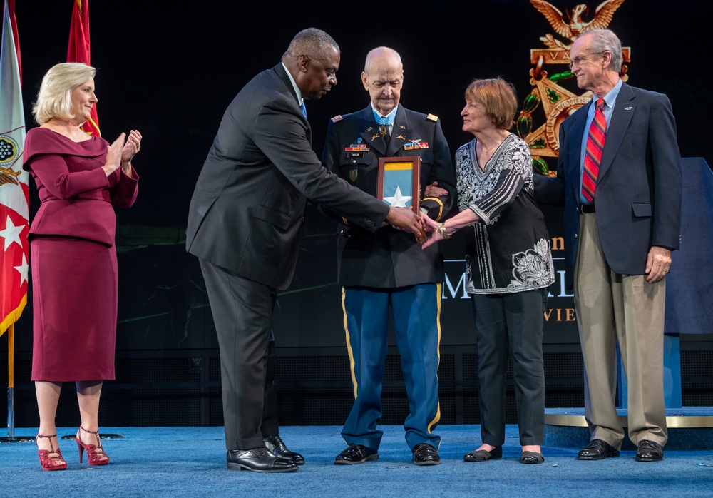 Secretary Austin Attends MOH Hall of Heroes Induction Ceremony