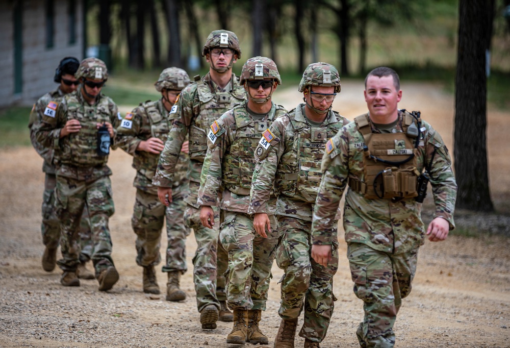 Soldiers Compete at Live Grenade Event