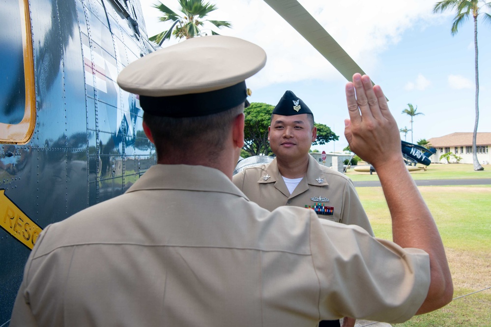 Pacific Missile Range Facility (PMRF), Barking Sands, Holds a reenlistment ceremony for Hospital Corpsman 1st Class Jeremy Lee.