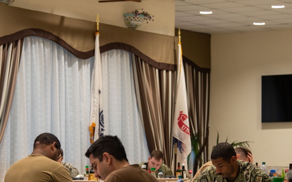 Sailors take E-6 advancement exam