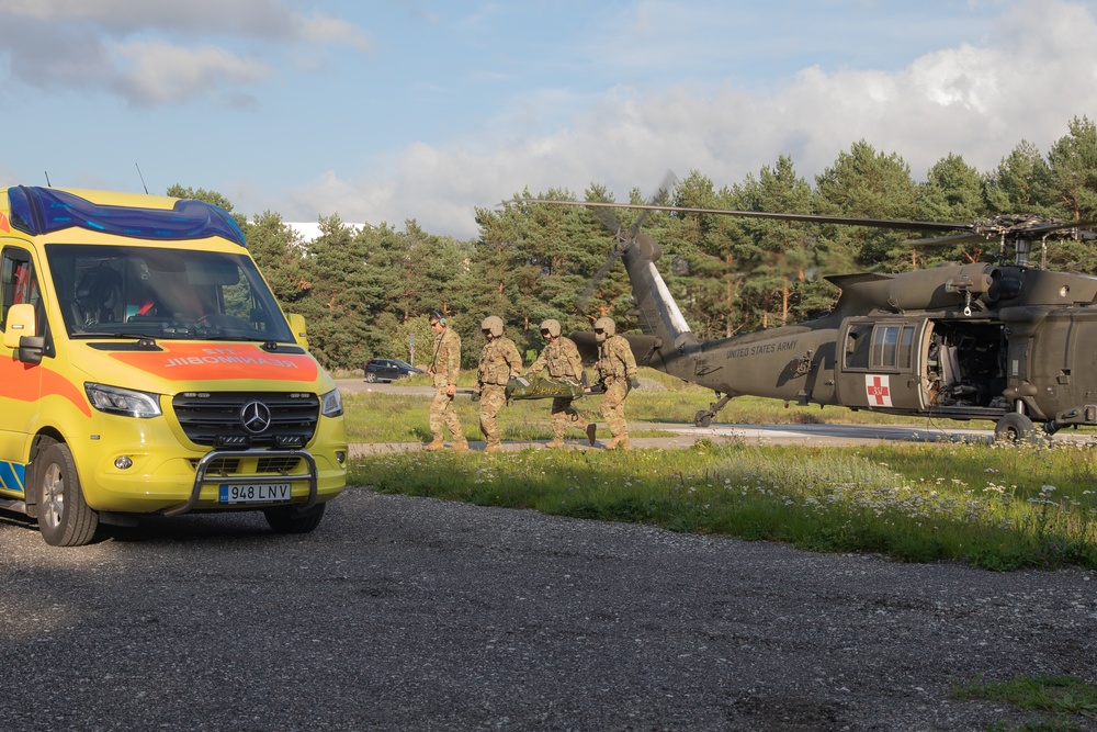 Task Force Ivy, Estonian hospital's medevac training exercise boosts medical readiness in Baltics