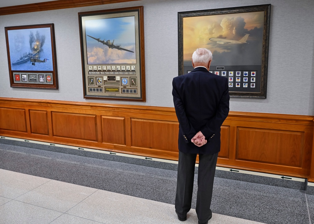 SecAF Kendall tours Berlin Airlift display