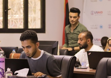 To support Libyan municipalities’ efforts to better connect and engage with their constituents, USAID organized a media relations training program for eight municipalities and provided them with equipment to improve their outreach.