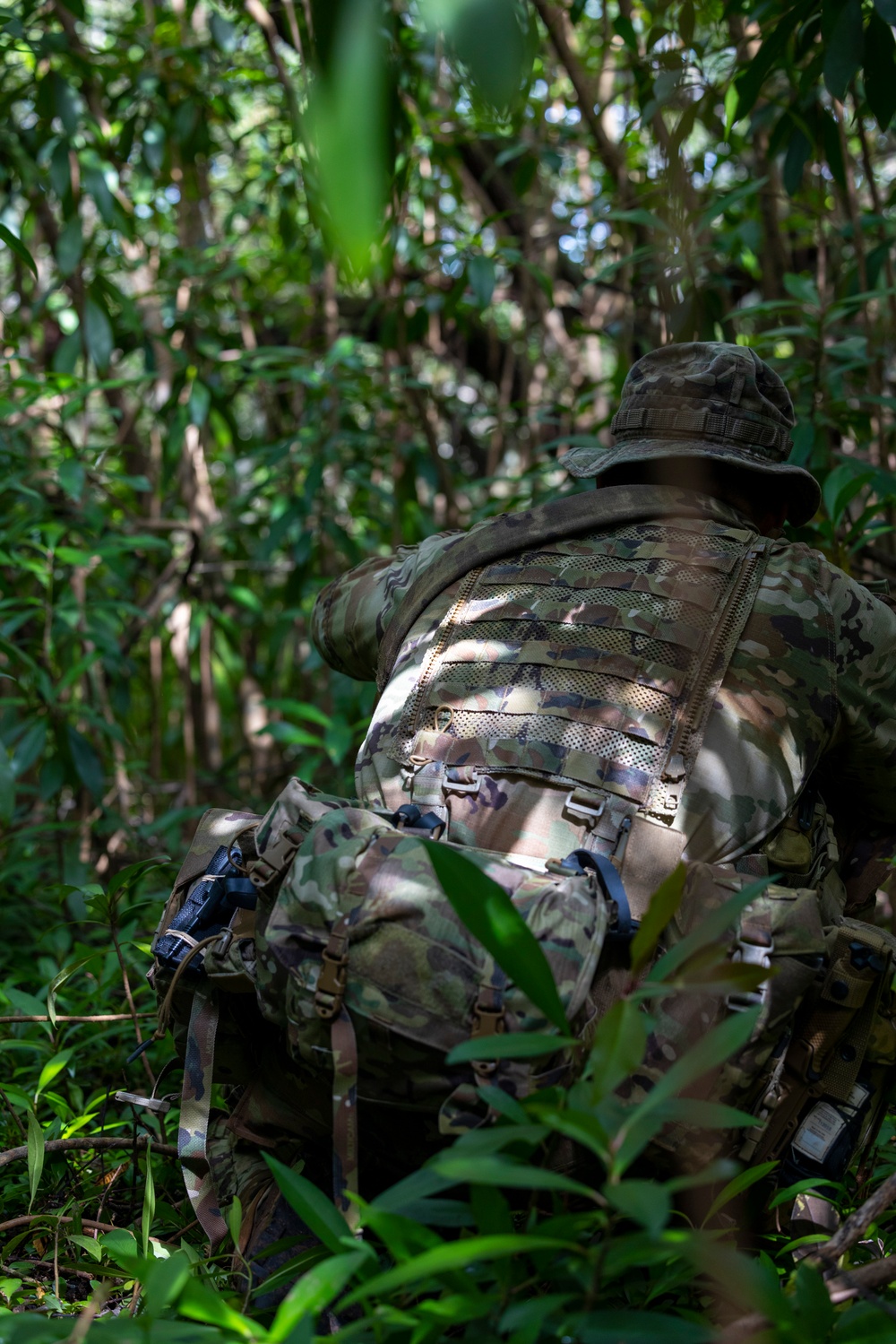 Marine Raiders train on tracking and evading