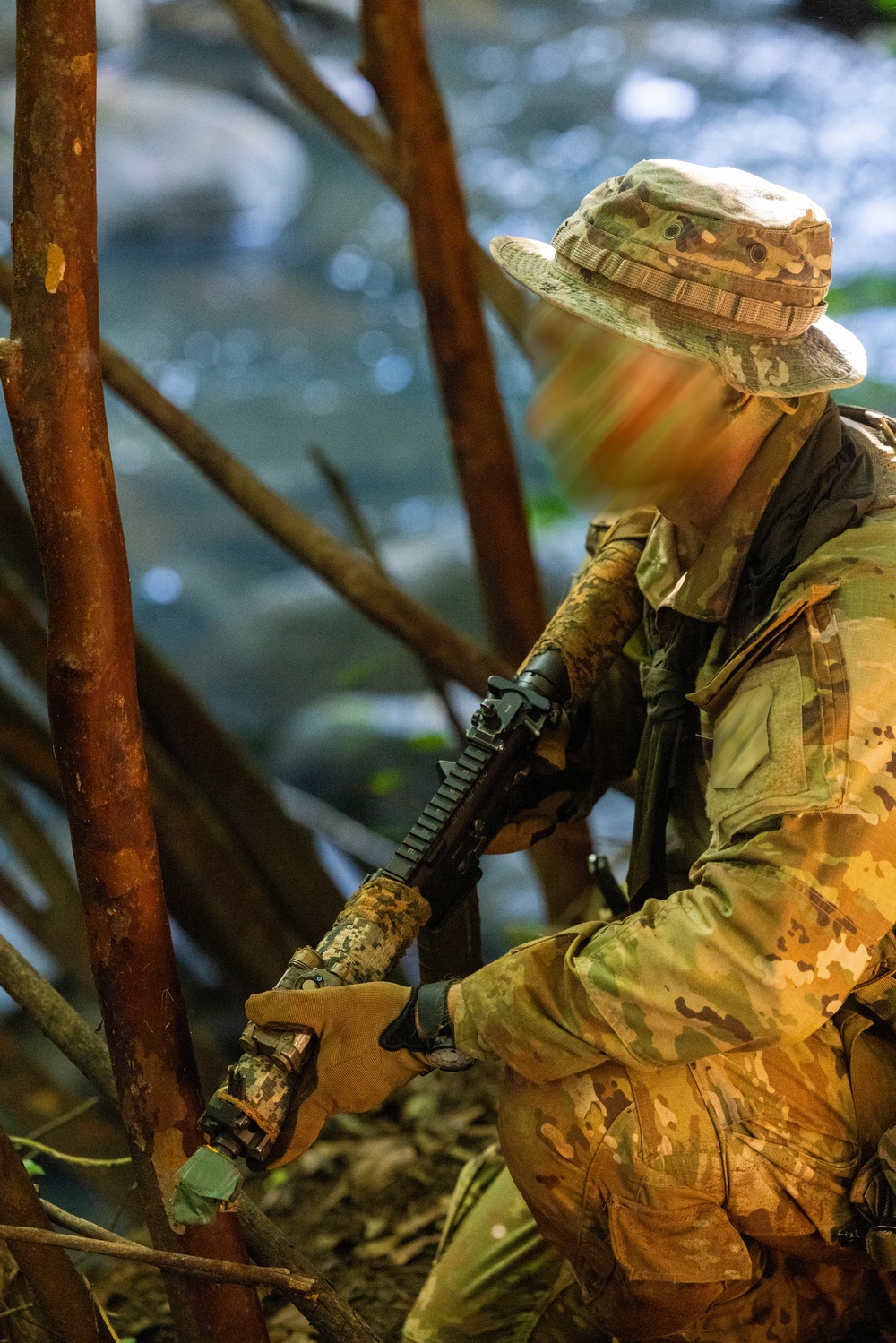 Marine Raiders train on tracking and countertracking