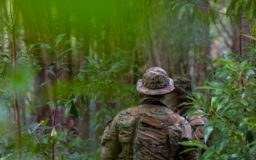 Marine Raiders conduct tracking training