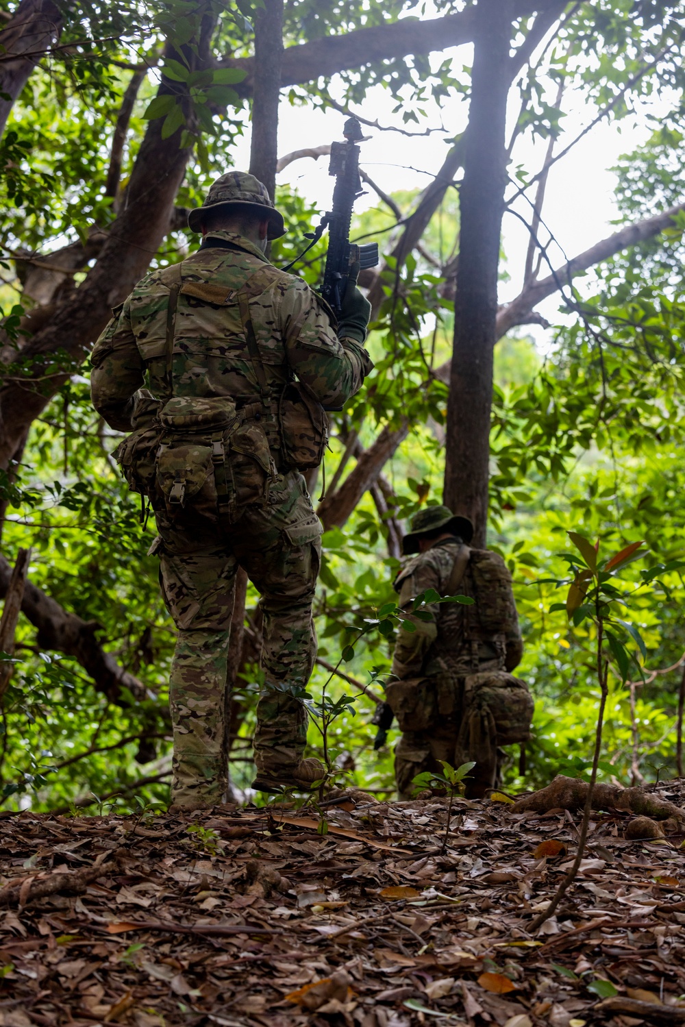 Marine Raiders conduct tracking training