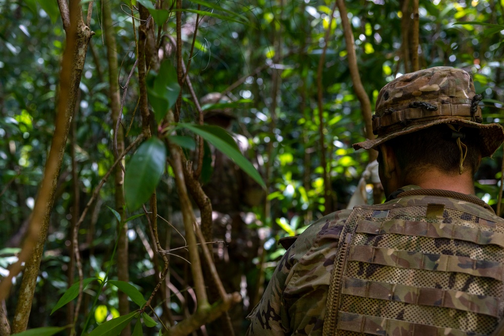 Marine Raiders conduct point man and cover shoot drills