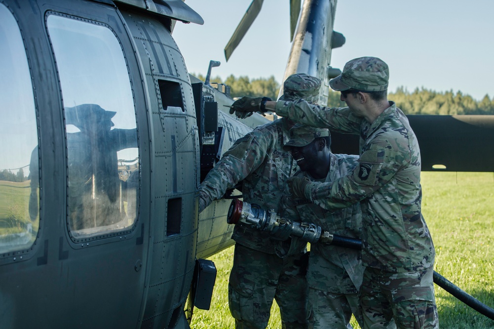 Task Force Ivy conducts sling-load training exercise in Estonia