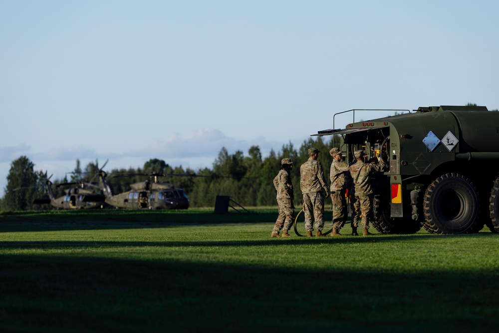 Task Force Ivy conducts sling-load training exercise in Estonia